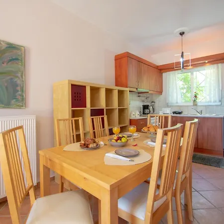 Alavastros Maisonettes Near 3 Sandy Beaches Holiday home
