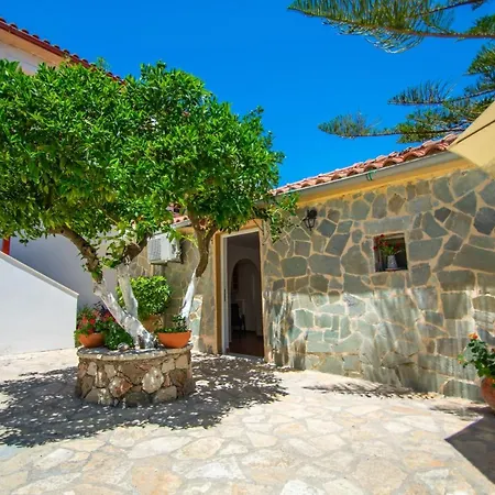 Holiday home Alavastros Maisonettes Near 3 Sandy Beaches *