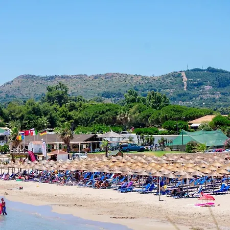 Alavastros Maisonettes Near 3 Sandy Beaches Holiday home *