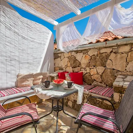 Alavastros Maisonettes Near 3 Sandy Beaches Holiday home *