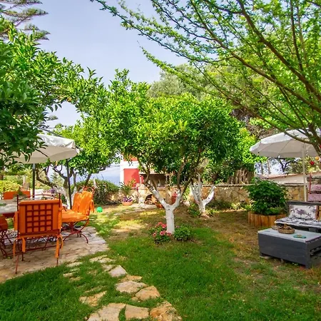Holiday home Alavastros Maisonettes Near 3 Sandy Beaches