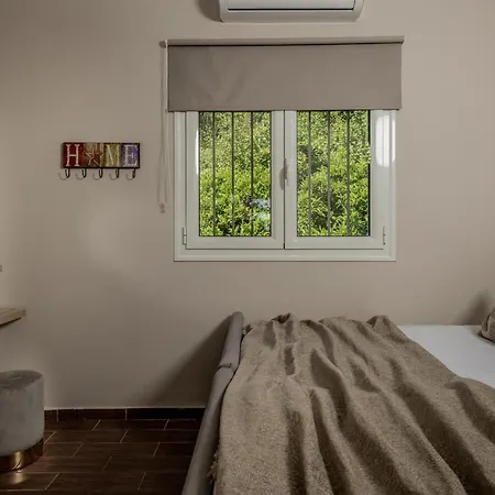 Alavastros Maisonettes * Vasilikí